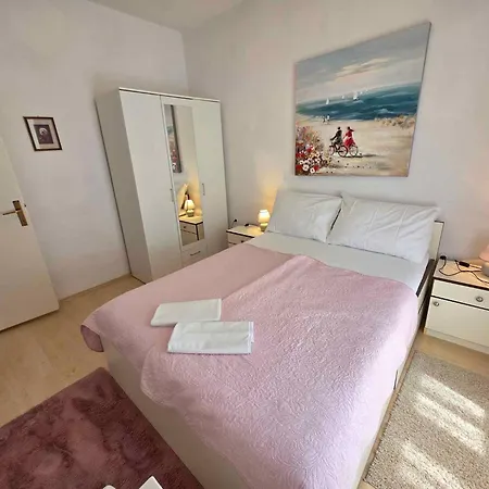 In 30404 * נובי ווינודולסקי