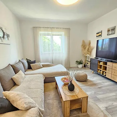 In 30404 Apartment Novi Vinodolski