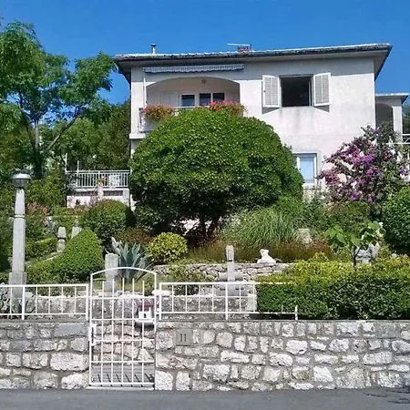 Apartament In 30404 *