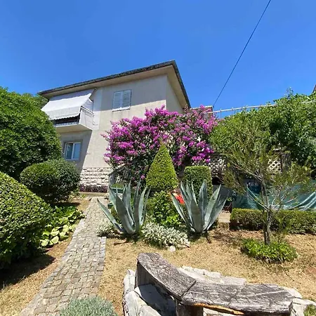 Apartament In 30404 Novi Vinodolski