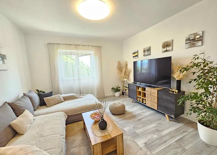 In 30404 Apartament *